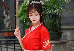 Thuê máy xúc phá dỡ tại Bình Chánh, TPHCM