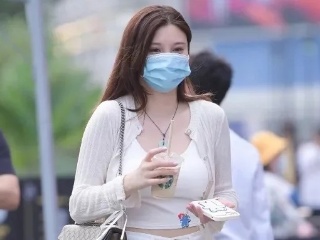 Đục dầm bê tông tại Nhà Bè, TPHCM