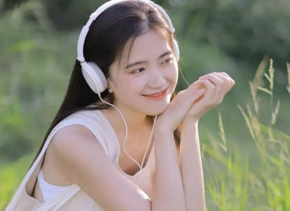 Tháo dỡ cầu thang bê tông tại Bắc Tân Uyên, Bình Dương