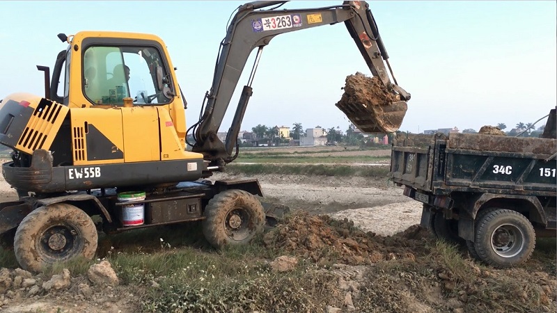 Chở đổ xà bần giá rẻ tại quận 7