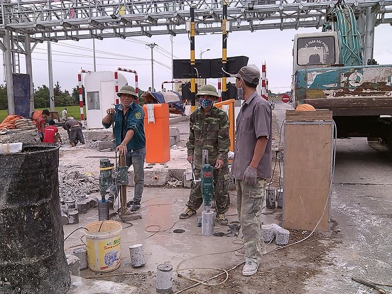 phá dỡ công trình tại Huyện Nhà Bè