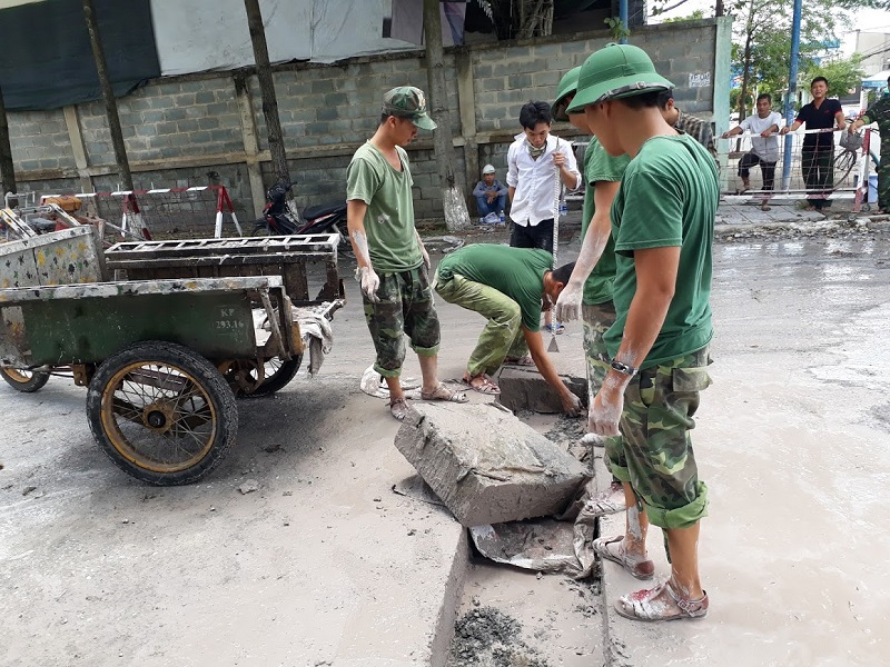 hốt đổ vận chuyển xà bần tại quận 4