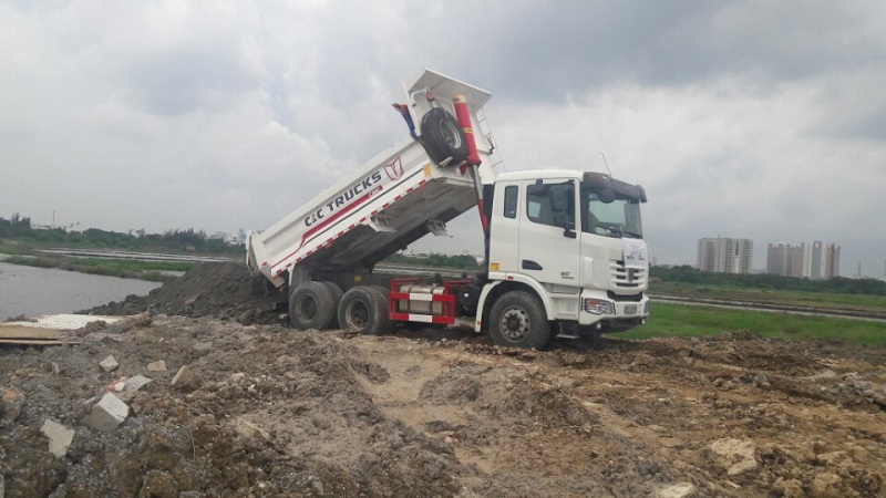 chuẩn bị mặt bằng thi công tại Huyện Nhà Bè
